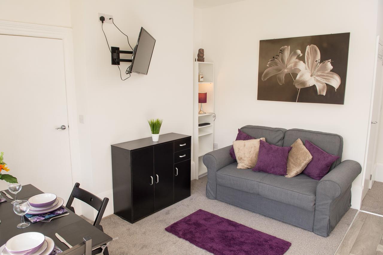 Moseley Mews Village Suites - Purple Birmingham Ngoại thất bức ảnh