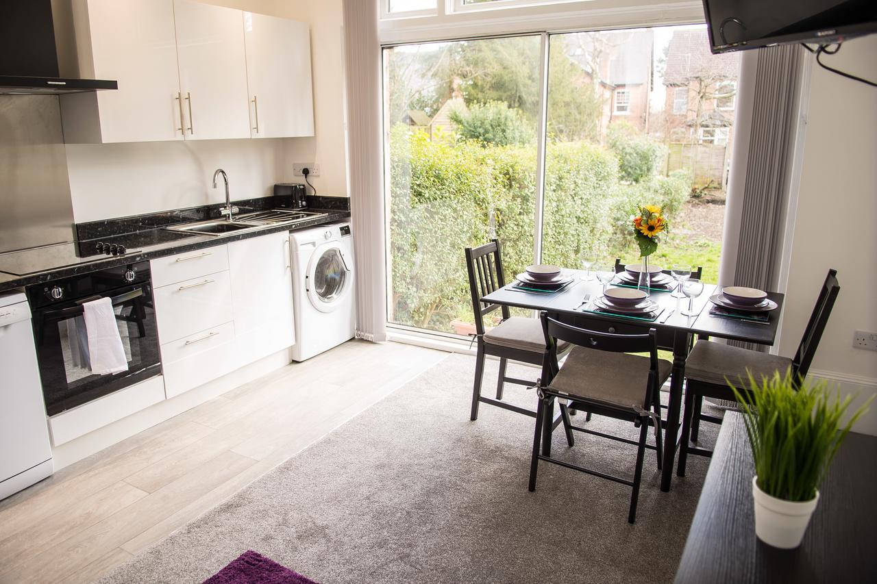 Moseley Mews Village Suites - Purple Birmingham Ngoại thất bức ảnh